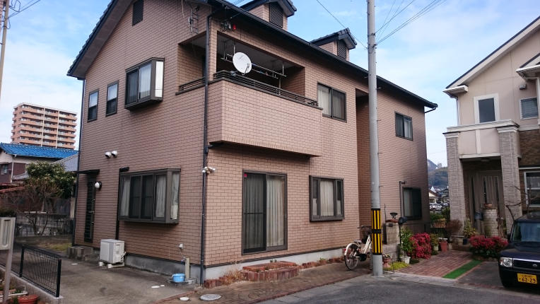 佐伯区 構造:木造土地面積:218.15平米 ( 65.99坪 ) 建物面積:151.12平米 ( 45.71坪 )