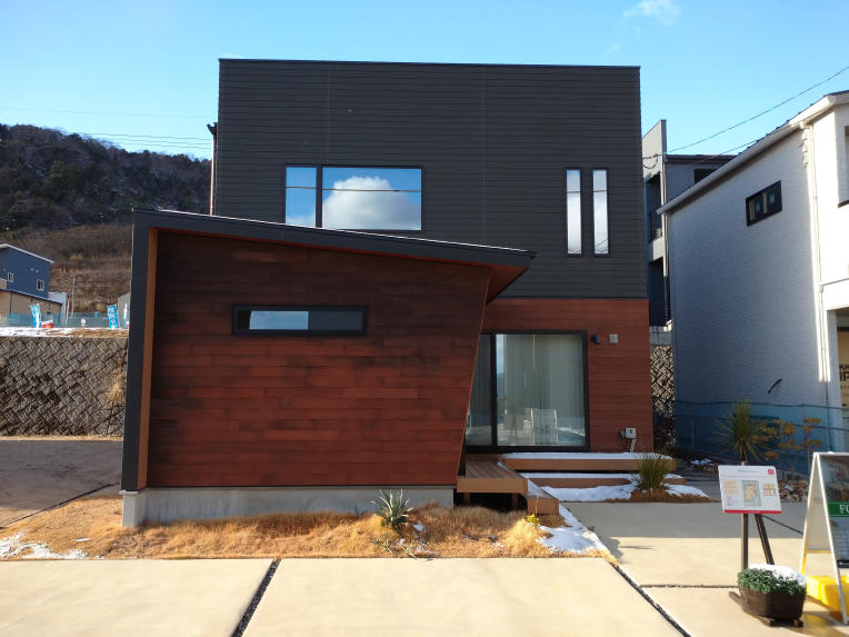 安佐南区 構造:木造土地面積:166.61平米 ( 50.39坪 ) 建物面積:110.13平米 ( 33.31坪 )
