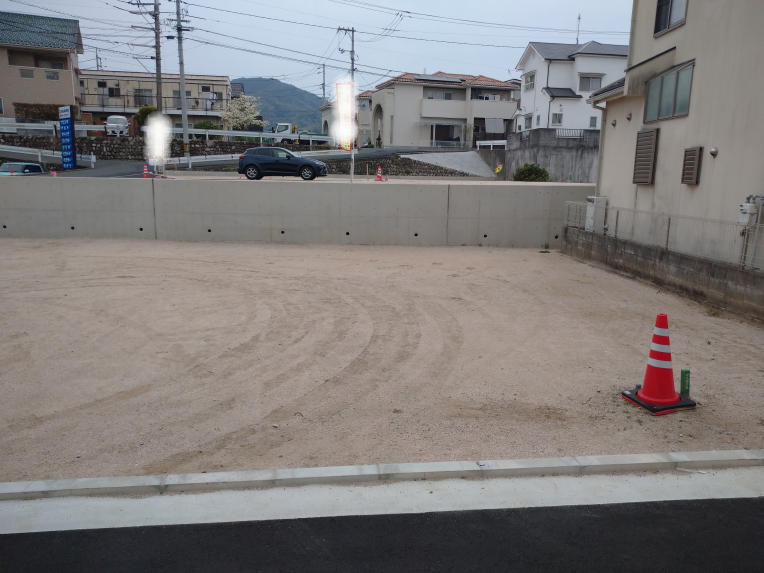 安佐南区 構造:木造土地面積:120.93平米 ( 36.58坪 ) 建物面積:108.11平米 ( 32.7坪 )