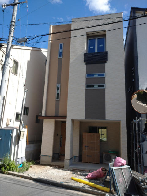 安佐南区 構造:木造土地面積:75.61平米 ( 22.87坪 ) 建物面積:115.01平米 ( 34.79坪 )