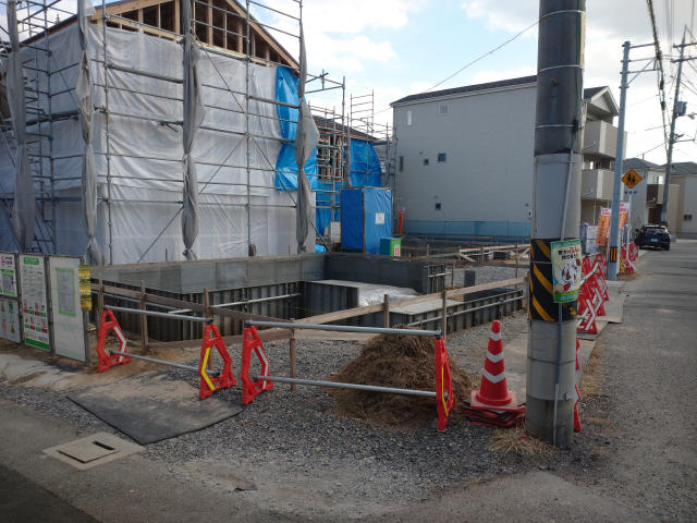 安佐南区 構造:木造土地面積:91.08平米 ( 27.55坪 ) 建物面積:94.42平米 ( 28.56坪 )