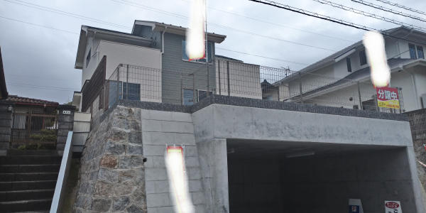 安佐南区 構造:木造土地面積:212.34平米 ( 64.23坪 ) 建物面積:104.33平米 ( 31.55坪 )