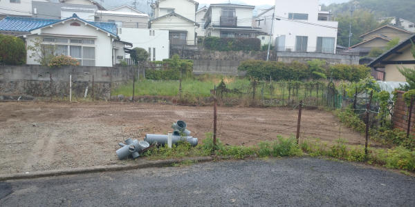 安佐南区 構造:木造土地面積:116.33平米 ( 35.18坪 ) 建物面積:102.37平米 ( 30.96坪 )