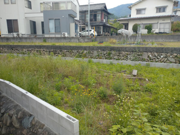 佐伯区 土地面積:310.89平米 ( 94.04坪 ) 建物面積:105.16平米 ( 31.81坪 )