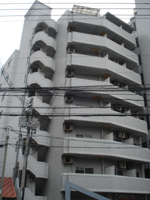 南区 構造:鉄筋コンクリート造専有面積:17.04平米 ( 5.15坪 )
